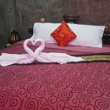 Angels Chambres D'Hotes Rong Sak Екстериор снимка