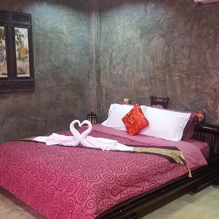 Angels Chambres D'Hotes Rong Sak Екстериор снимка