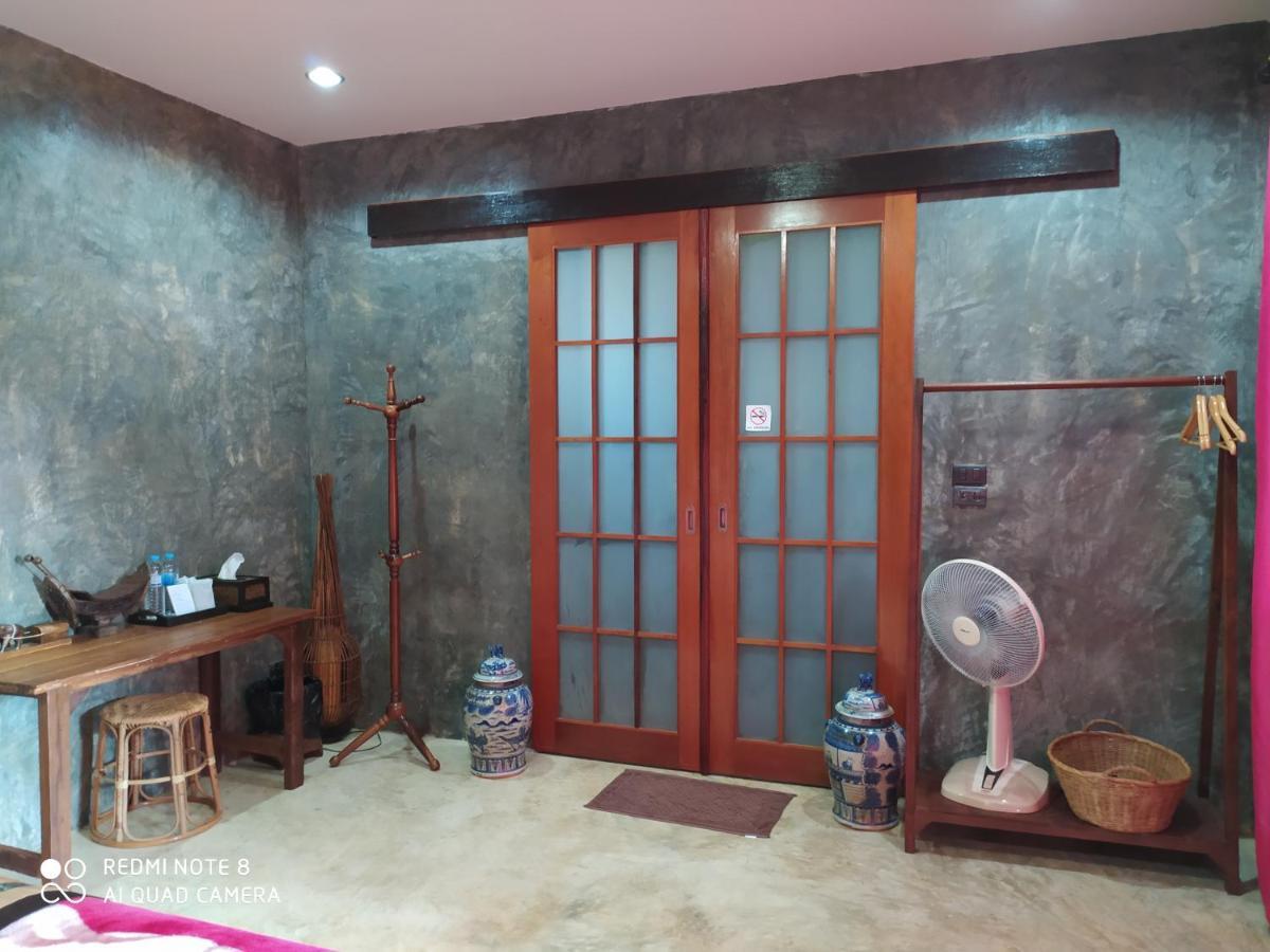 Angels Chambres D'Hotes Rong Sak Екстериор снимка